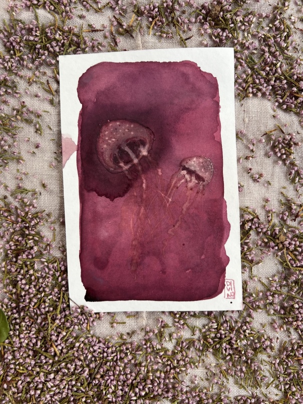 Maman et bébé méduses — aquarelle au vin rouge — Art DiVino, La Londe-les-Maures