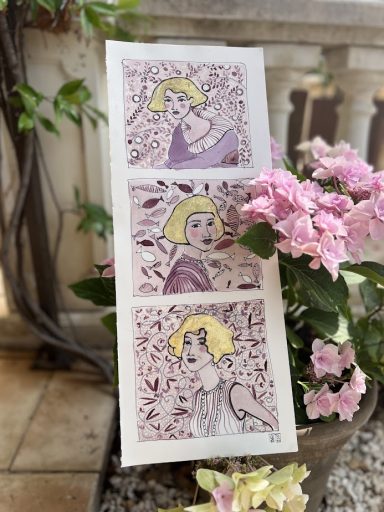 Trois illustrations de personnages féminins avec des arrière-plans floraux.